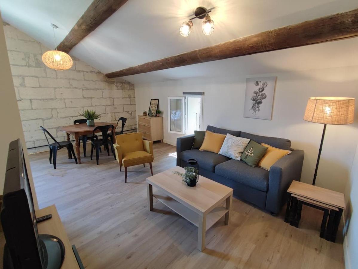 Appartement Au Calme Proche Centre Villeneuve-les-Avignon Exterior photo
