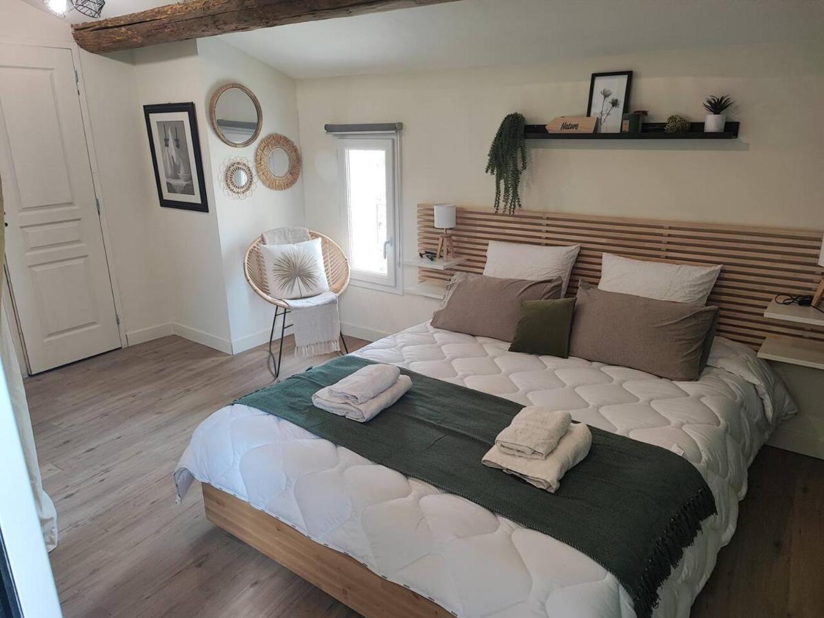 Appartement Au Calme Proche Centre Villeneuve-les-Avignon Exterior photo